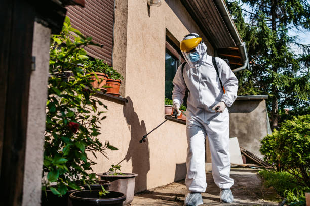 Best Pest Control for Businesses  in Centerville, IA